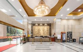 Pa Zhou Plaza Hotel